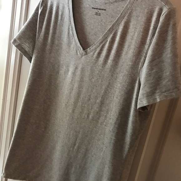 Amazon Essentials V-neck T-shirts Medium Pack of 7 - Picture 5 of 10